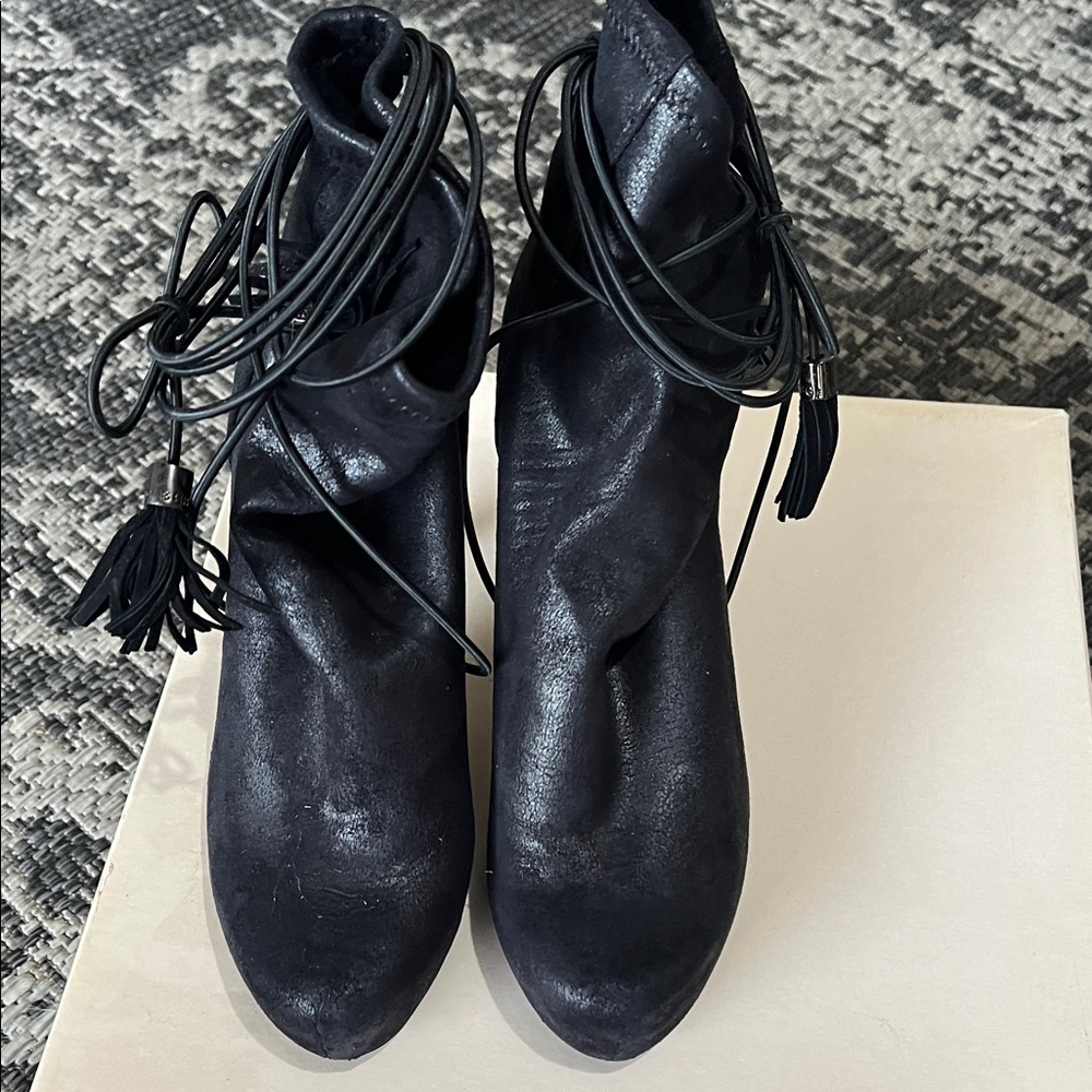 BCBGeneration Black Ankle Booties